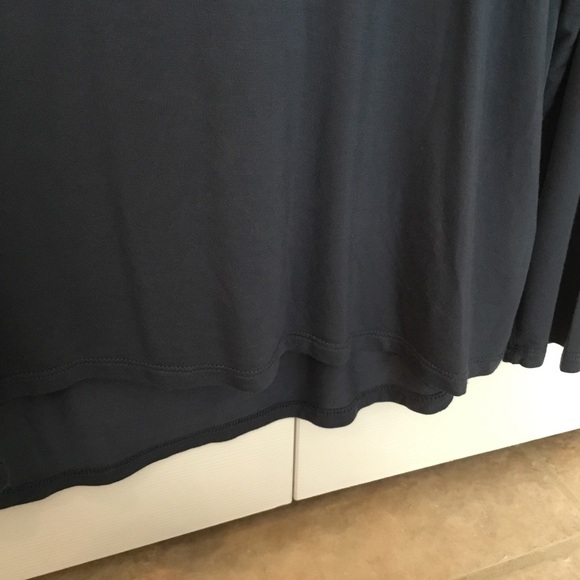 Cable & Gauge soft and silky long sleeve grey top - Picture 7 of 11